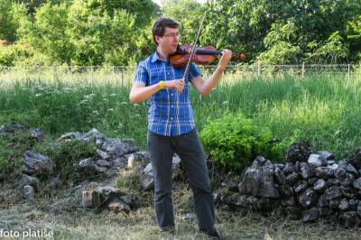 nevrolog in violinist Andrej Gubenšek